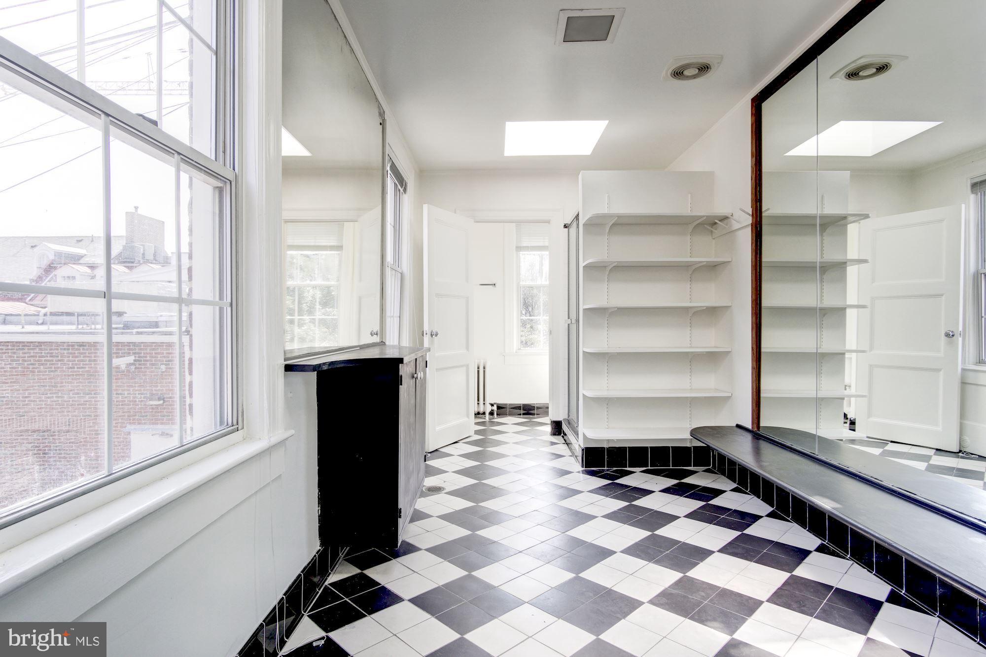 1224 30th Street Northwest Washington, DC 20007 - Photo 51 of 65 Mens Changing Rooms