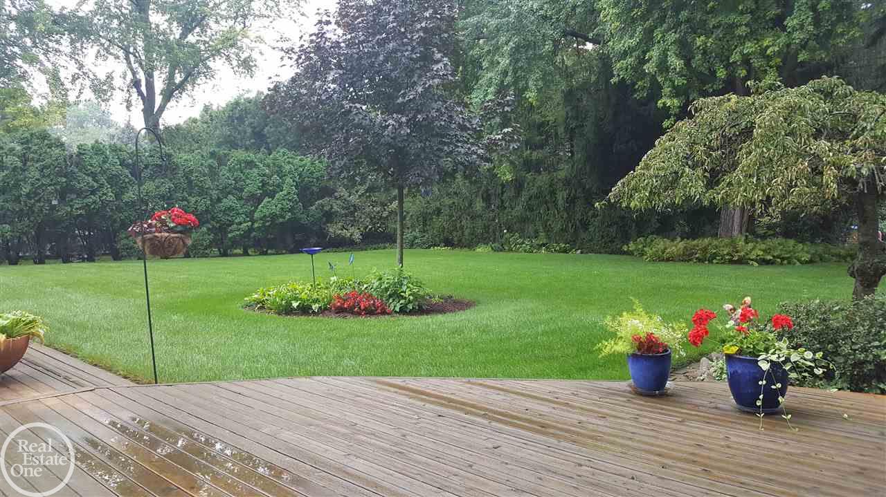 778 Leinster Road Rochester Hills, MI 48309 - Photo 13 of 33