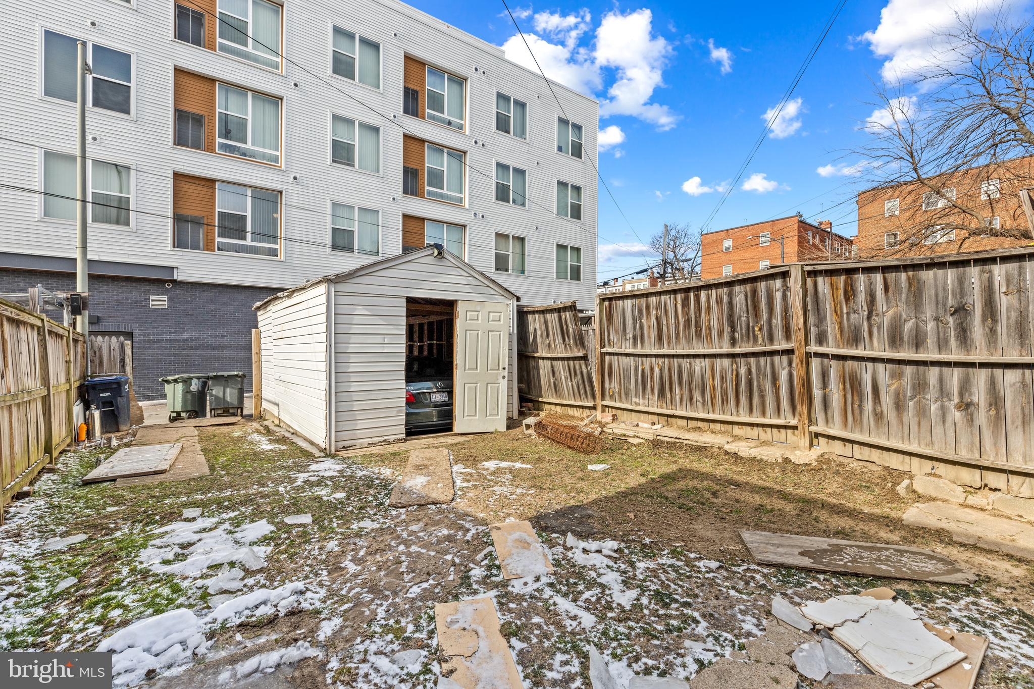 5506 8th Street Northwest Washington, DC 20011 - Photo 25 of 26 a view of a backyard with a large tree