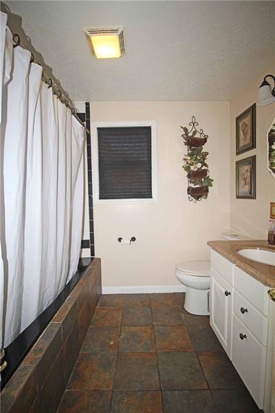 74 Mawhinney Road Cecil, PA 15321 - Photo 9 of 25 Gallery Image 9