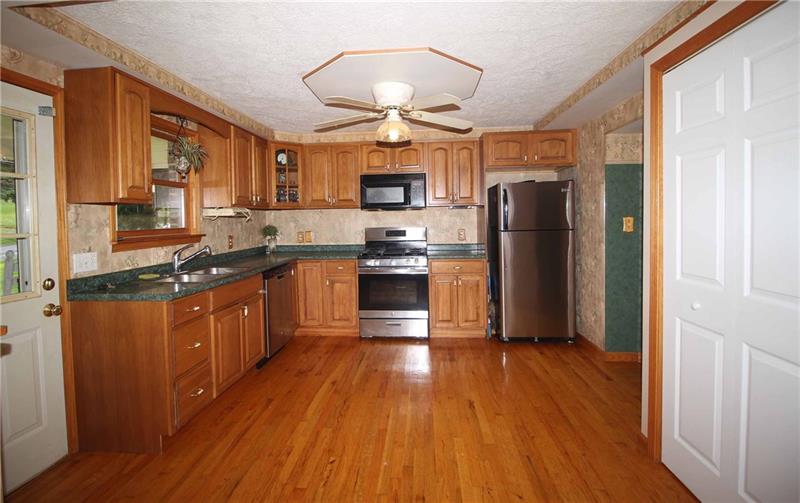 74 Mawhinney Road Cecil, PA 15321 - Photo 10 of 25 Gallery Image 10