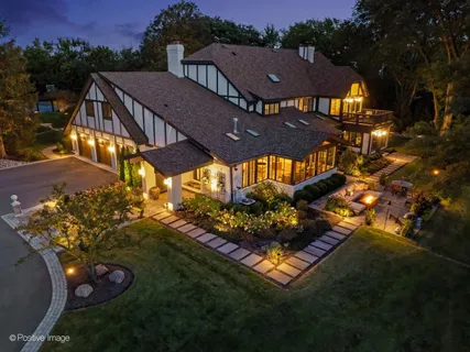 $4,295,000 | 10S370 South Madison Street, Burr Ridge, IL 60527