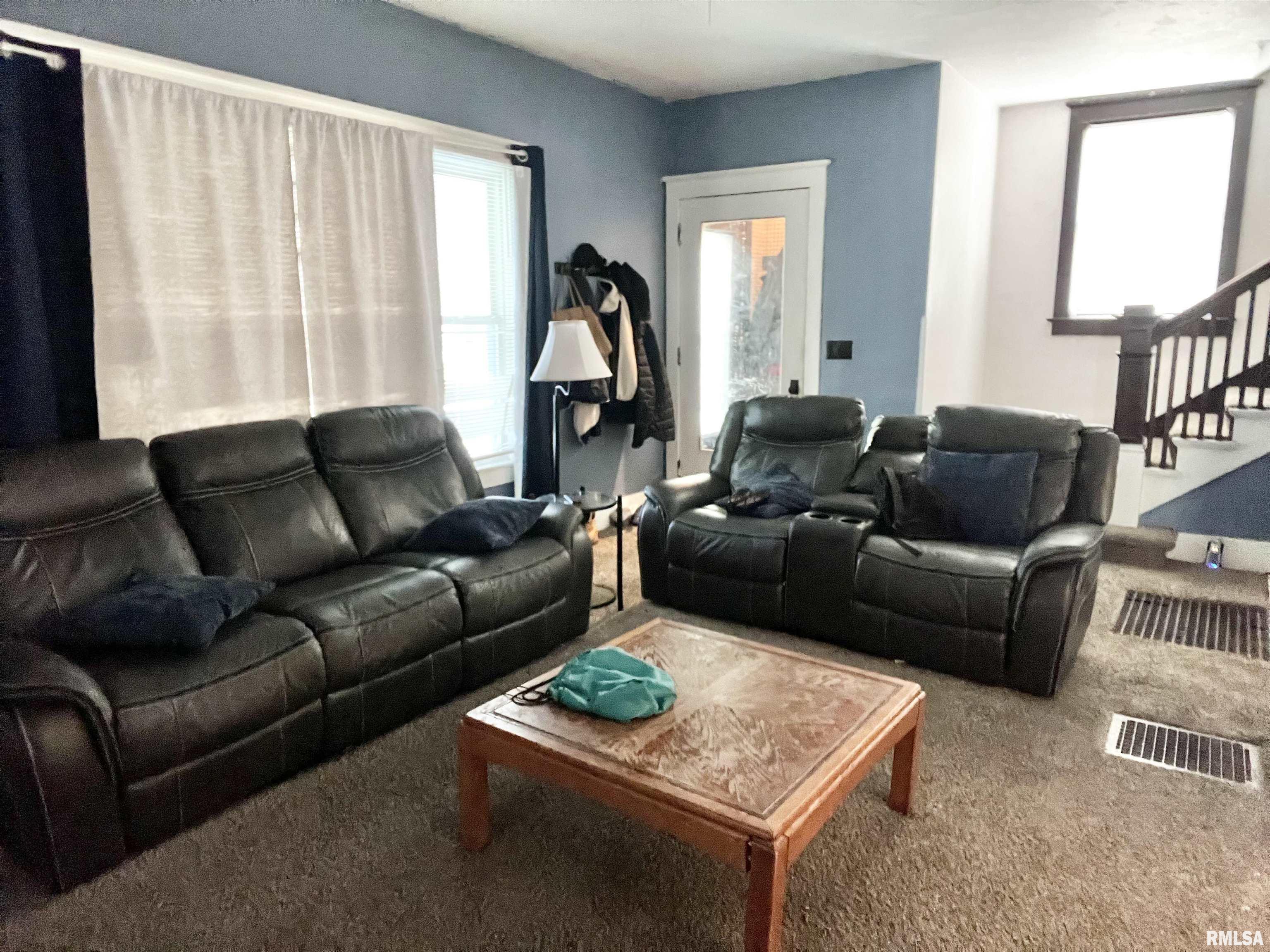227 38th Street Moline, IL 61265 - Photo 8 of 38 Gallery Image 8