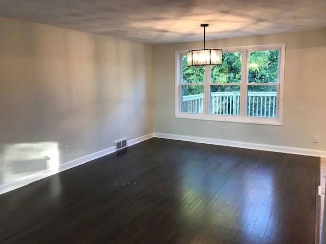 1061 Washington Road Pittsburgh, PA 15228 - Photo 7 of 20 Dining room