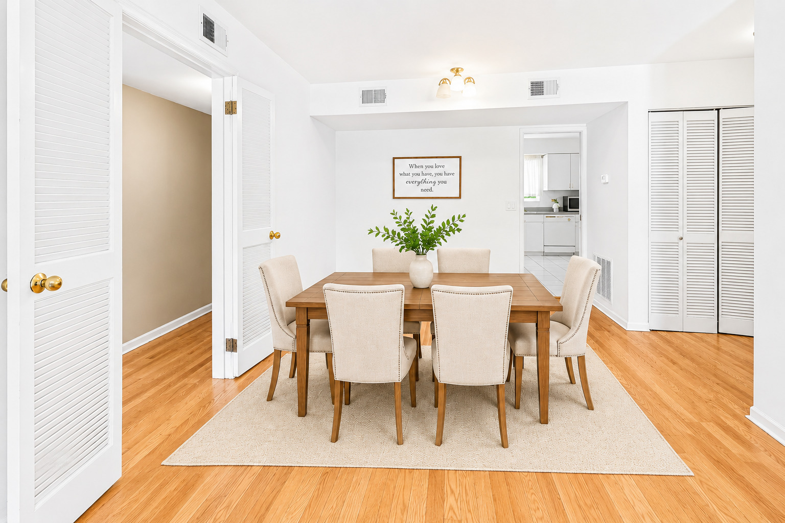 140 Green Bay Road, Unit 2 Glencoe, IL 60022 - Photo 2 of 28 a dining room with furniture and wooden floor