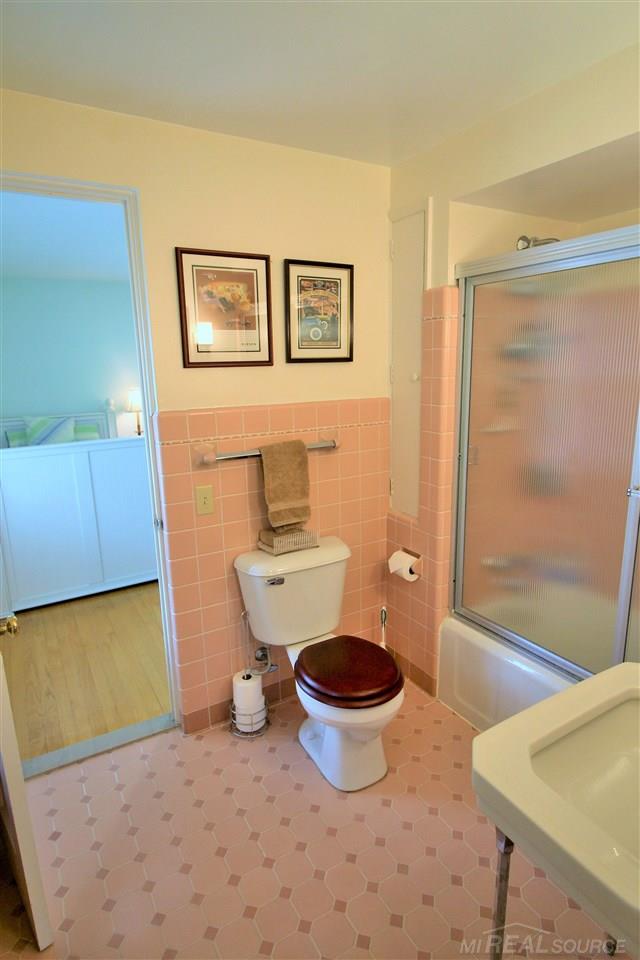1137 Audubon Road Grosse Pointe, MI 48230 - Photo 43 of 69 50016968-42.JPG
