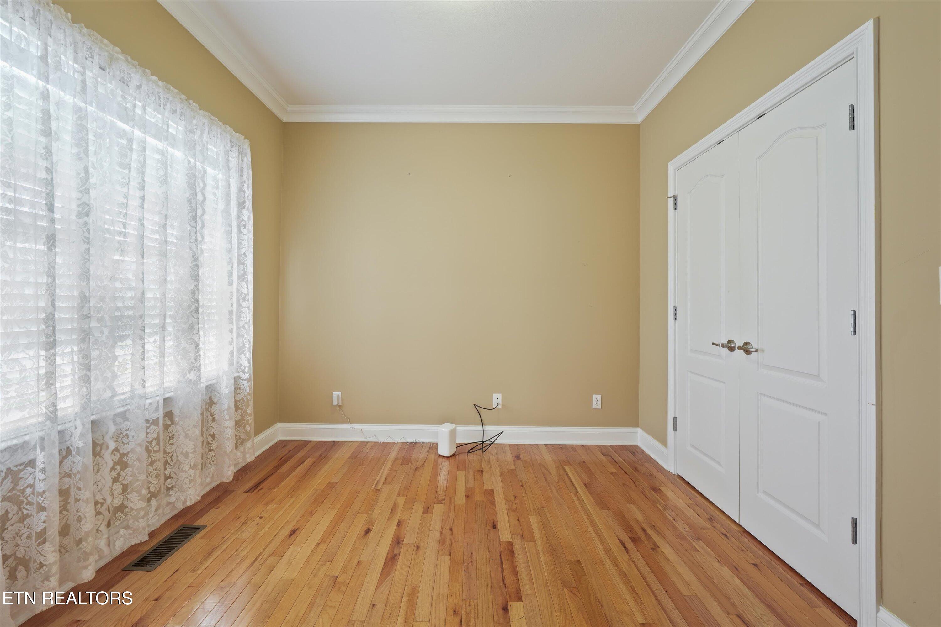 161 Liberty Court Oak Ridge, TN 37830 - Photo 22 of 45 Main Level Office