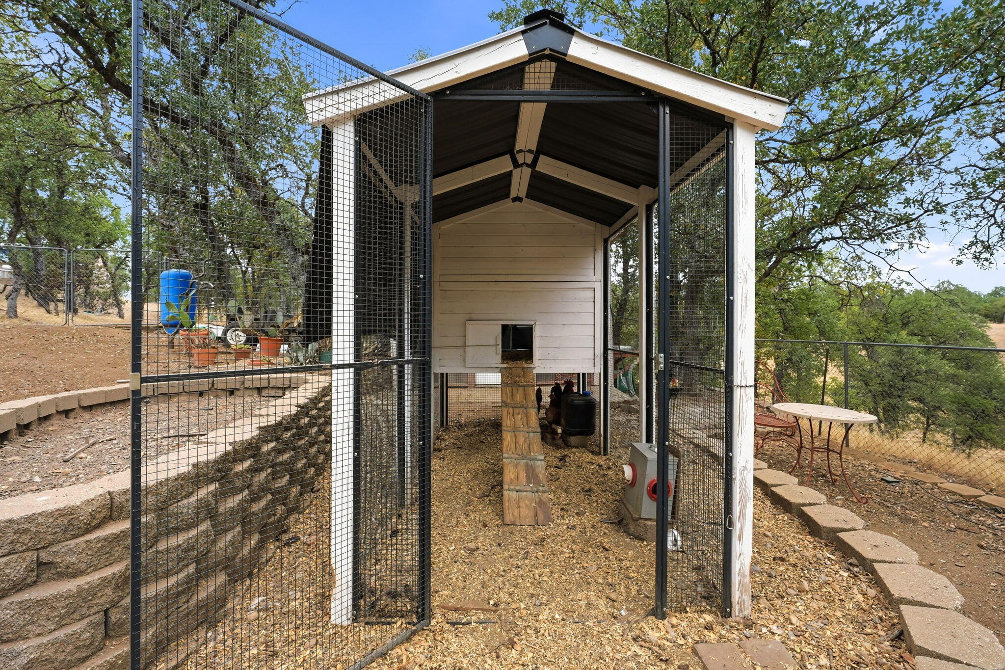 18221 Quail Ridge Road Cottonwood, CA 96022 - Photo 41 of 48 Chicken coop