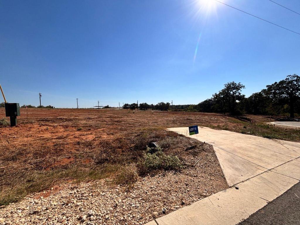 a view of ocean view with large space