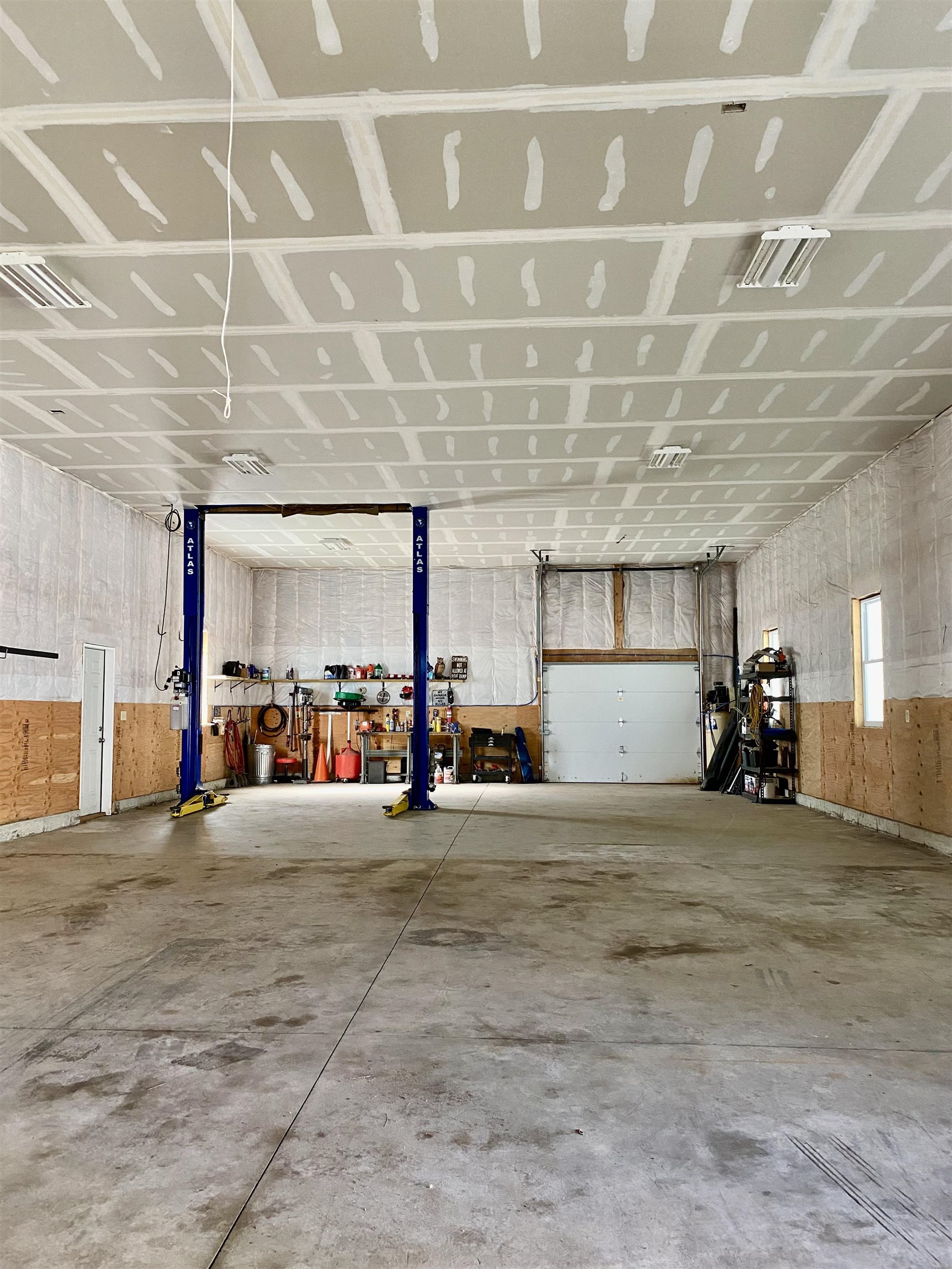 4 Whitford Road Nashua, NH 03062 - Photo 28 of 30 Gallery Image 28