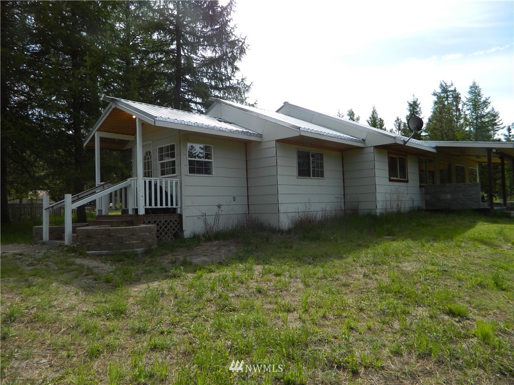 25 Big Dog Road Tonasket, WA 98855 - Photo 2 of 16 Gallery Image 2