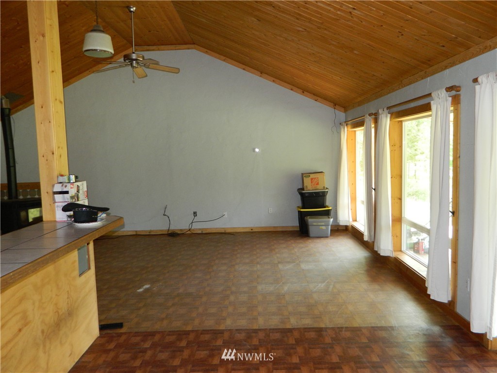 25 Big Dog Road Tonasket, WA 98855 - Photo 10 of 16 Gallery Image 10