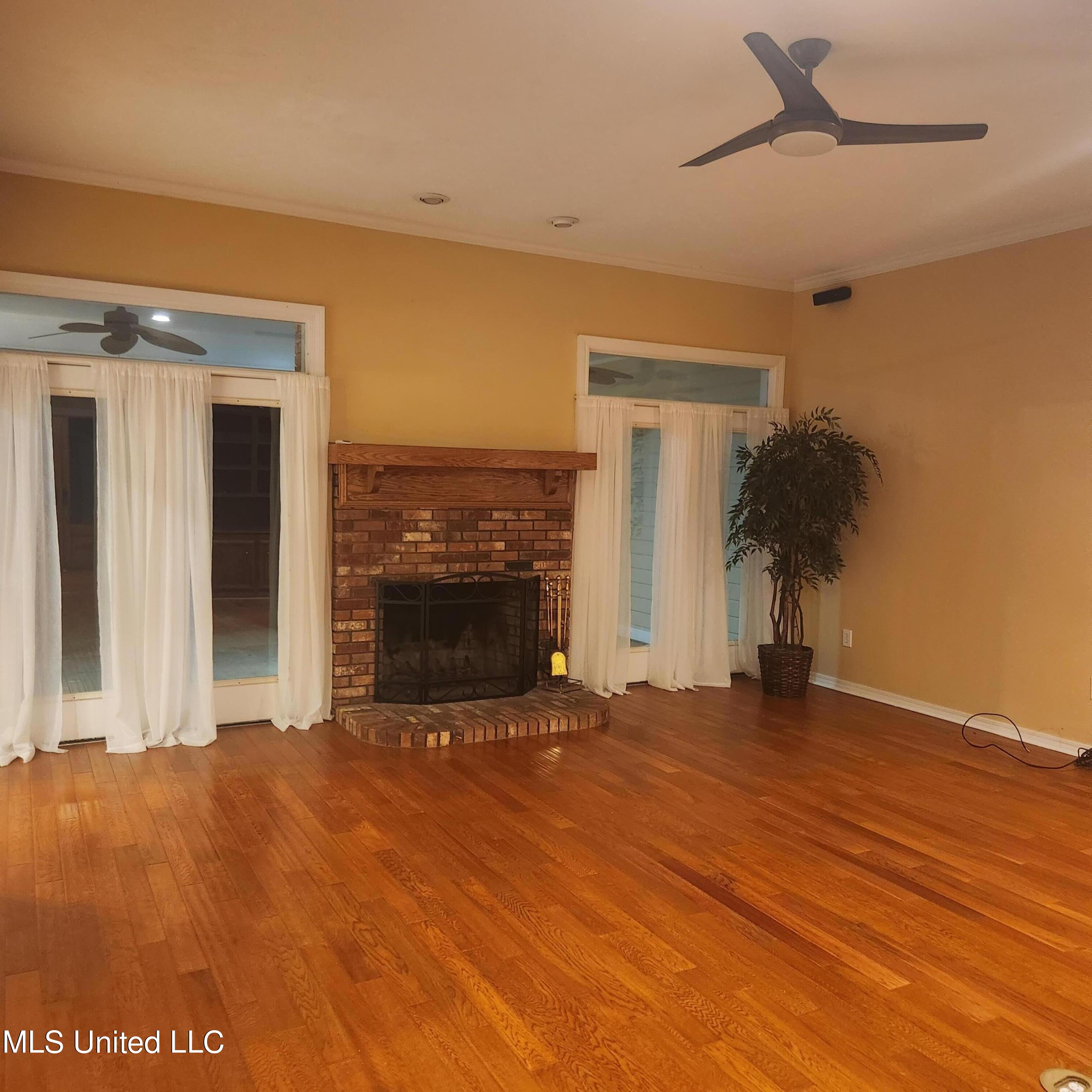 188 McCarty Road Byram, MS 39212 - Photo 3 of 10 20231104_215533