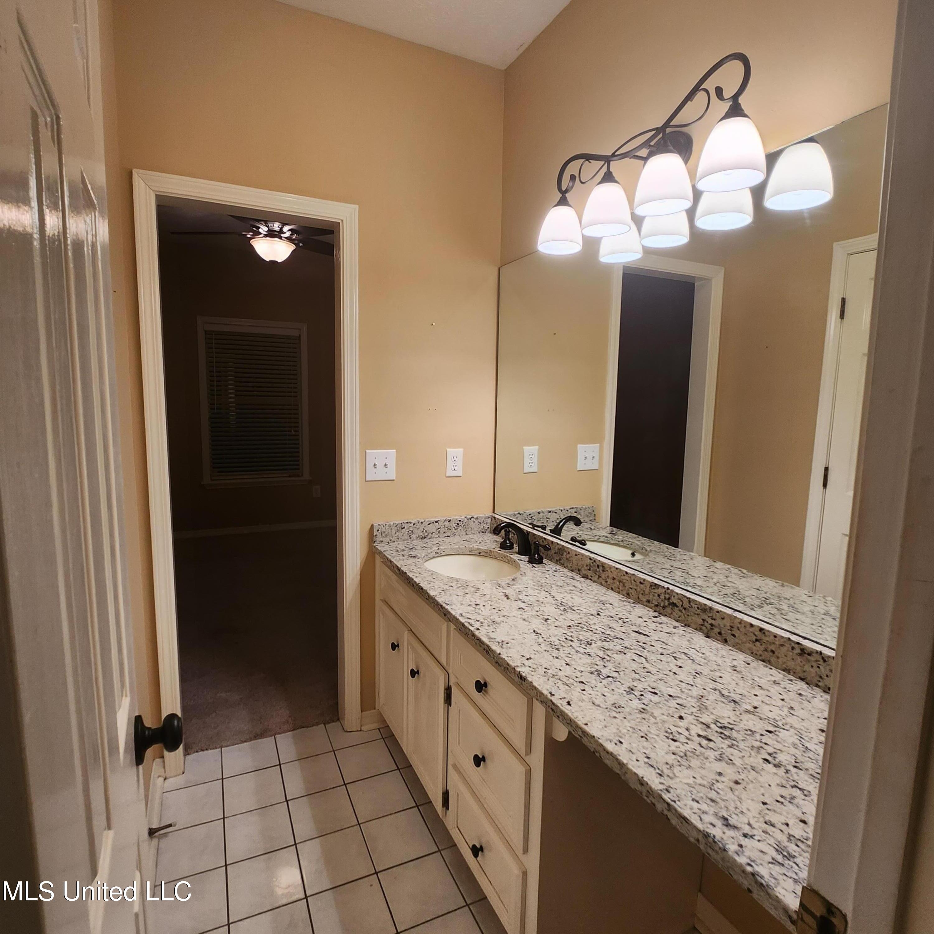 188 McCarty Road Byram, MS 39212 - Photo 9 of 10 20231104_215659