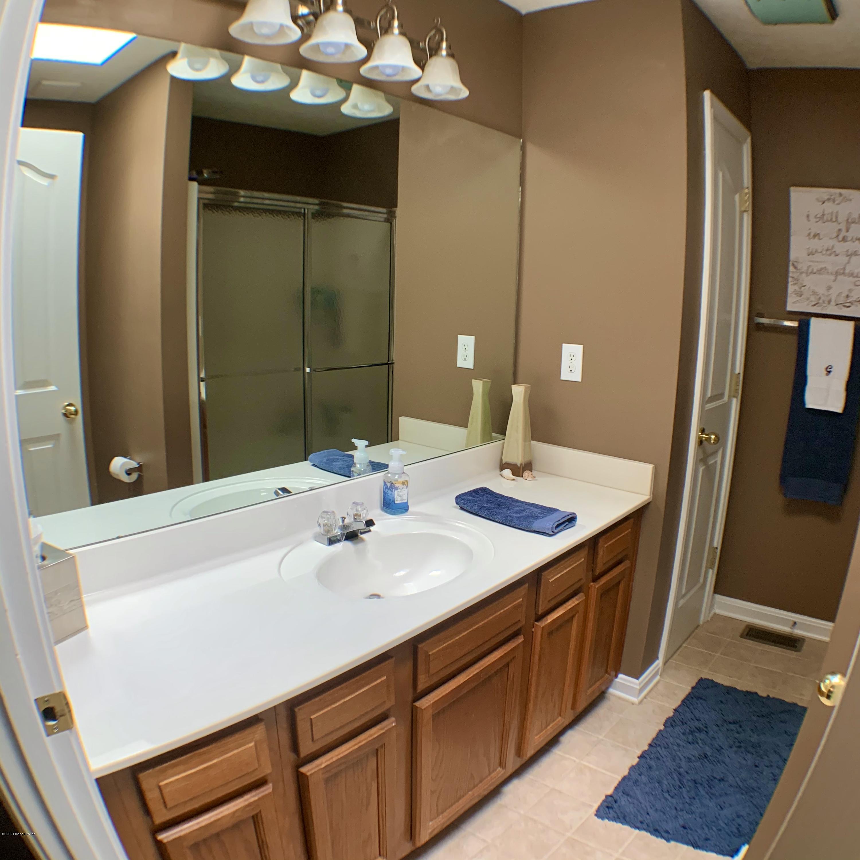8021 Kellerman Road Louisville, KY 40219 - Photo 12 of 36 IMG_1078~photo-full