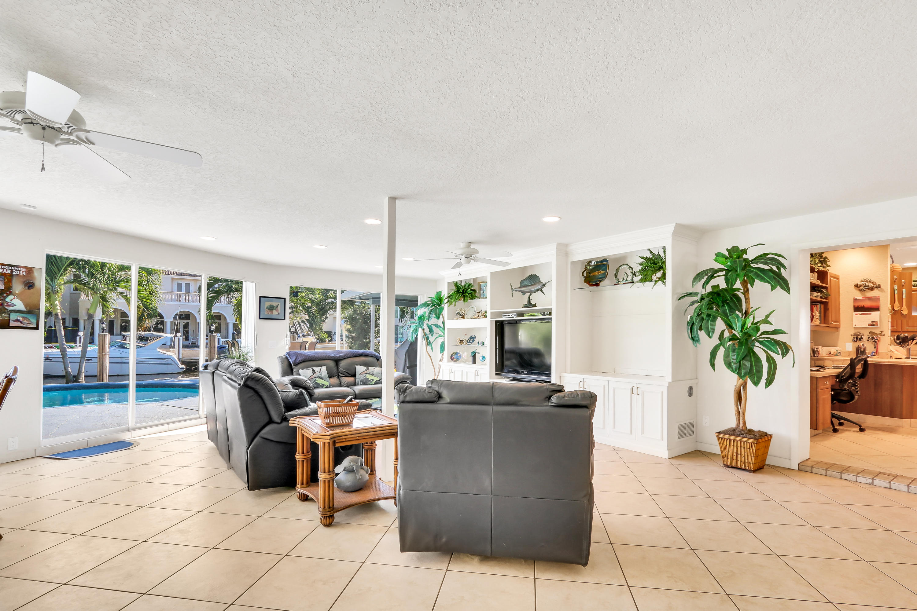 798 Northeast 35th Street Boca Raton, FL 33431 - Photo 8 of 26 Image (6 of 20)