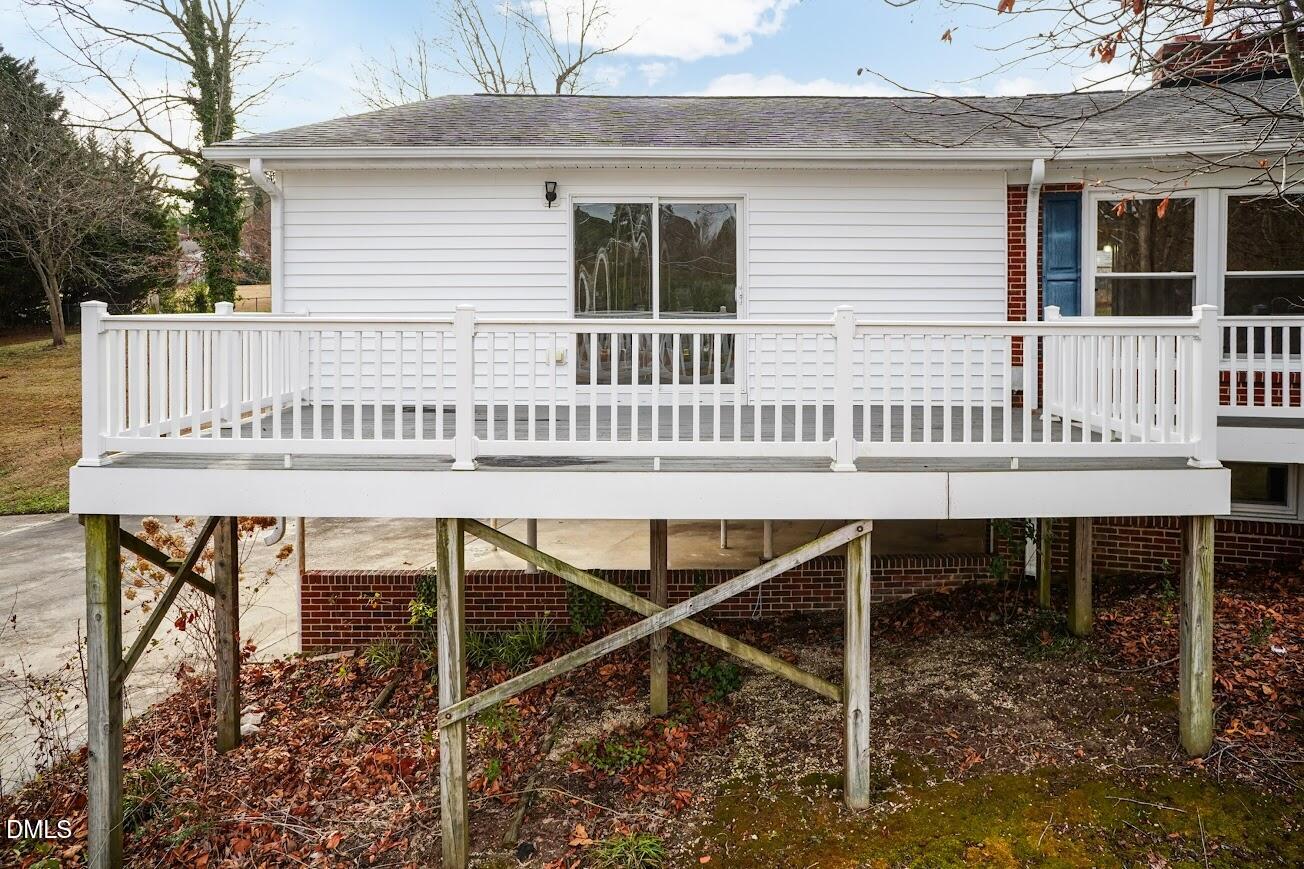 4000 Donna Road Raleigh, NC 27604 - Photo 12 of 58 a balcony with table and chairs