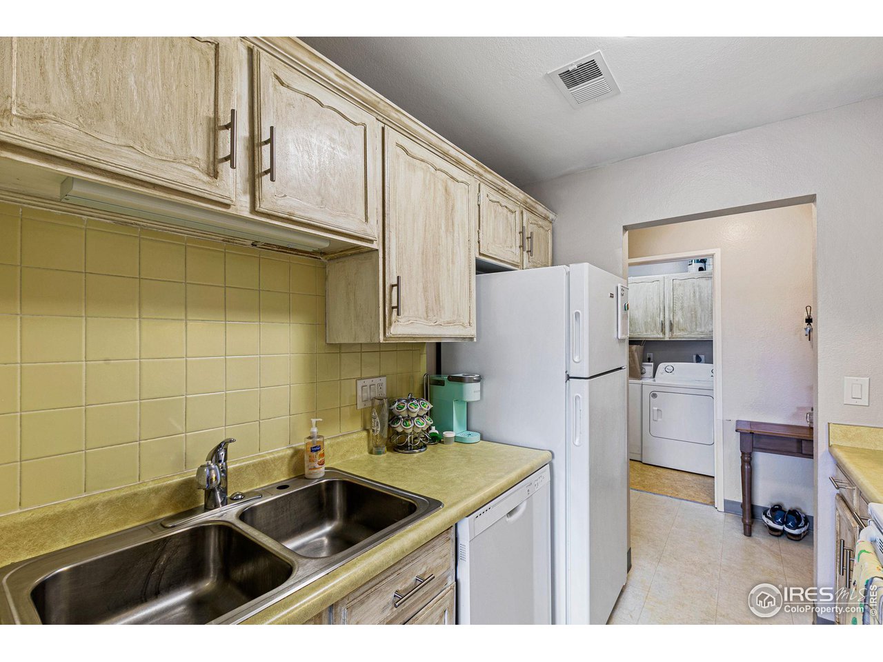 2141 Baseline Road, Unit 17 Boulder, CO 80302 - Photo 7 of 24