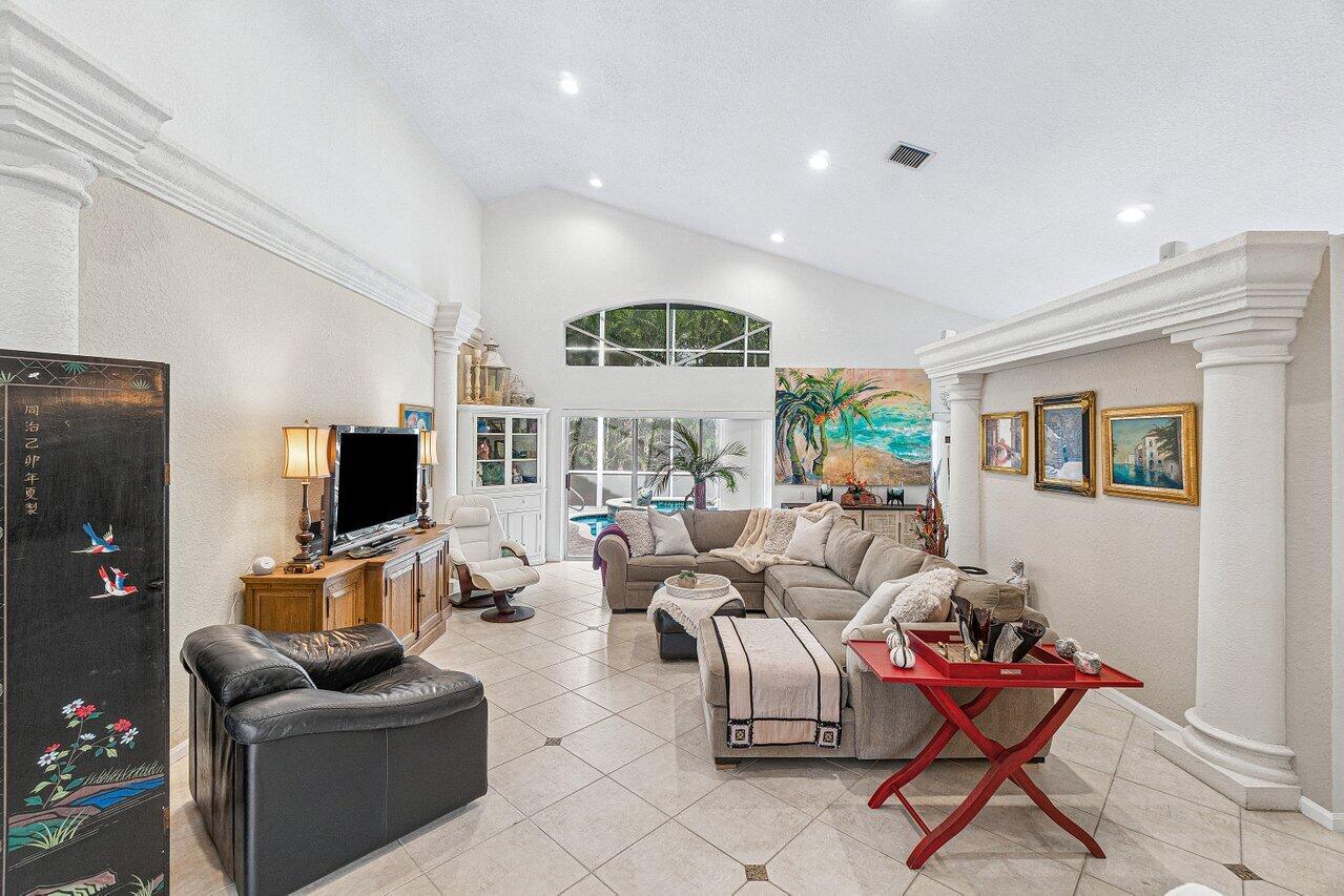 7398 Falls Road West Boynton Beach, FL 33437 - Photo 5 of 22 006-7398FallsRoadWest-BoyntonBeach-FL-33