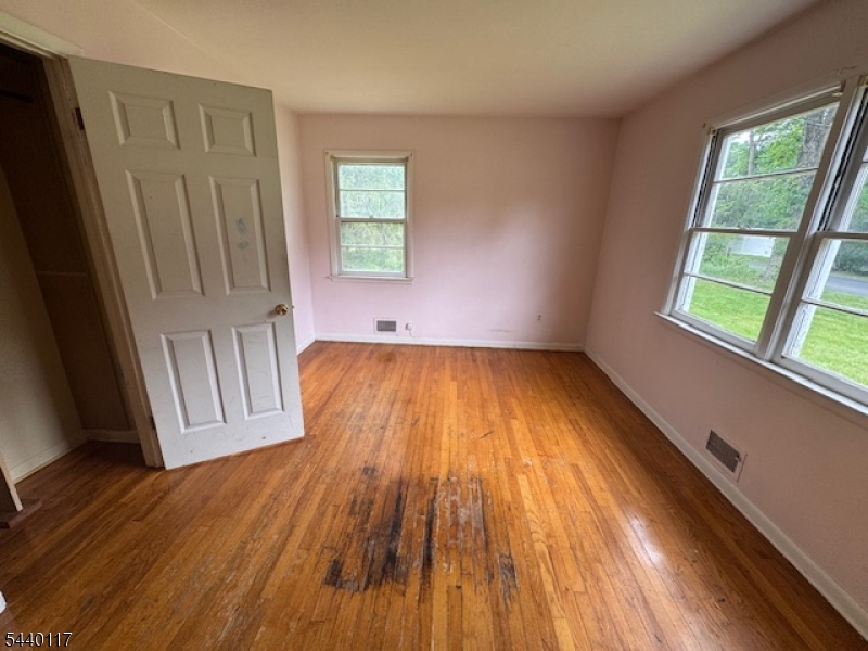 2 Shores Road Randolph, NJ 07869 - Photo 15 of 17