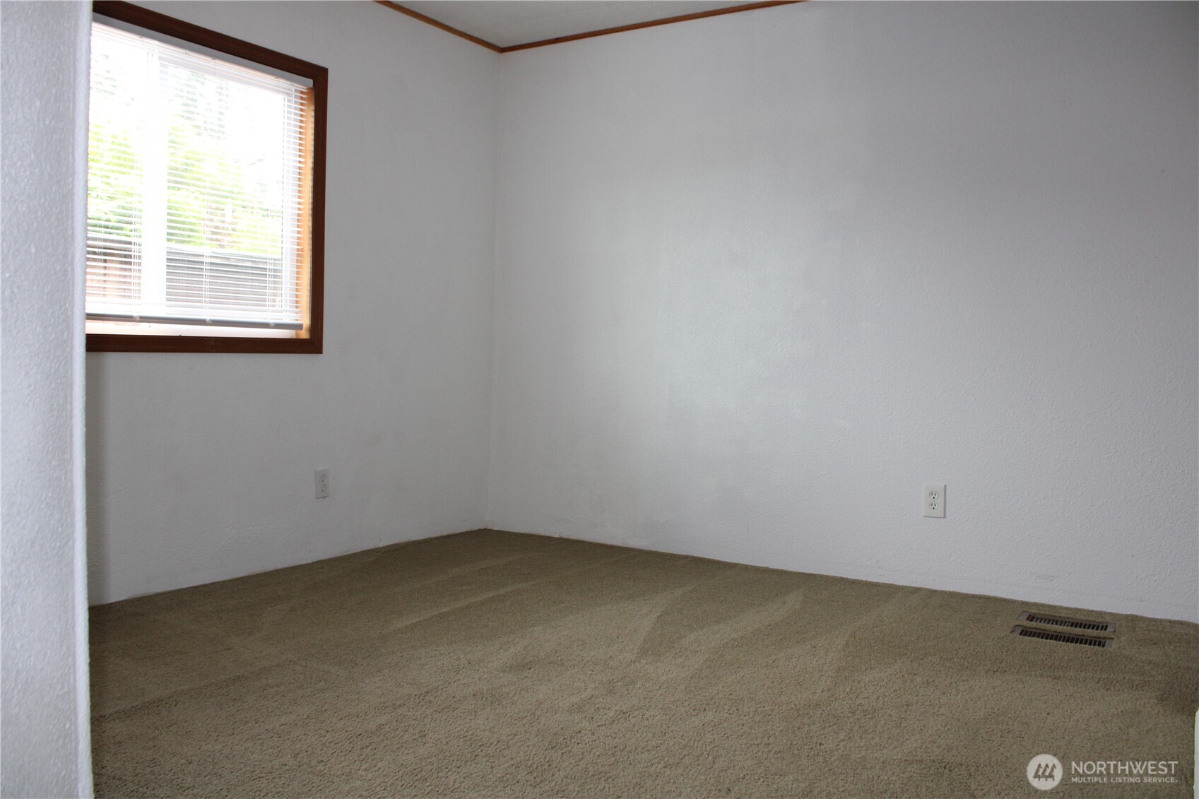 17930 Albany Street Southwest, Unit 7 Rochester, WA 98579 - Photo 13 of 14