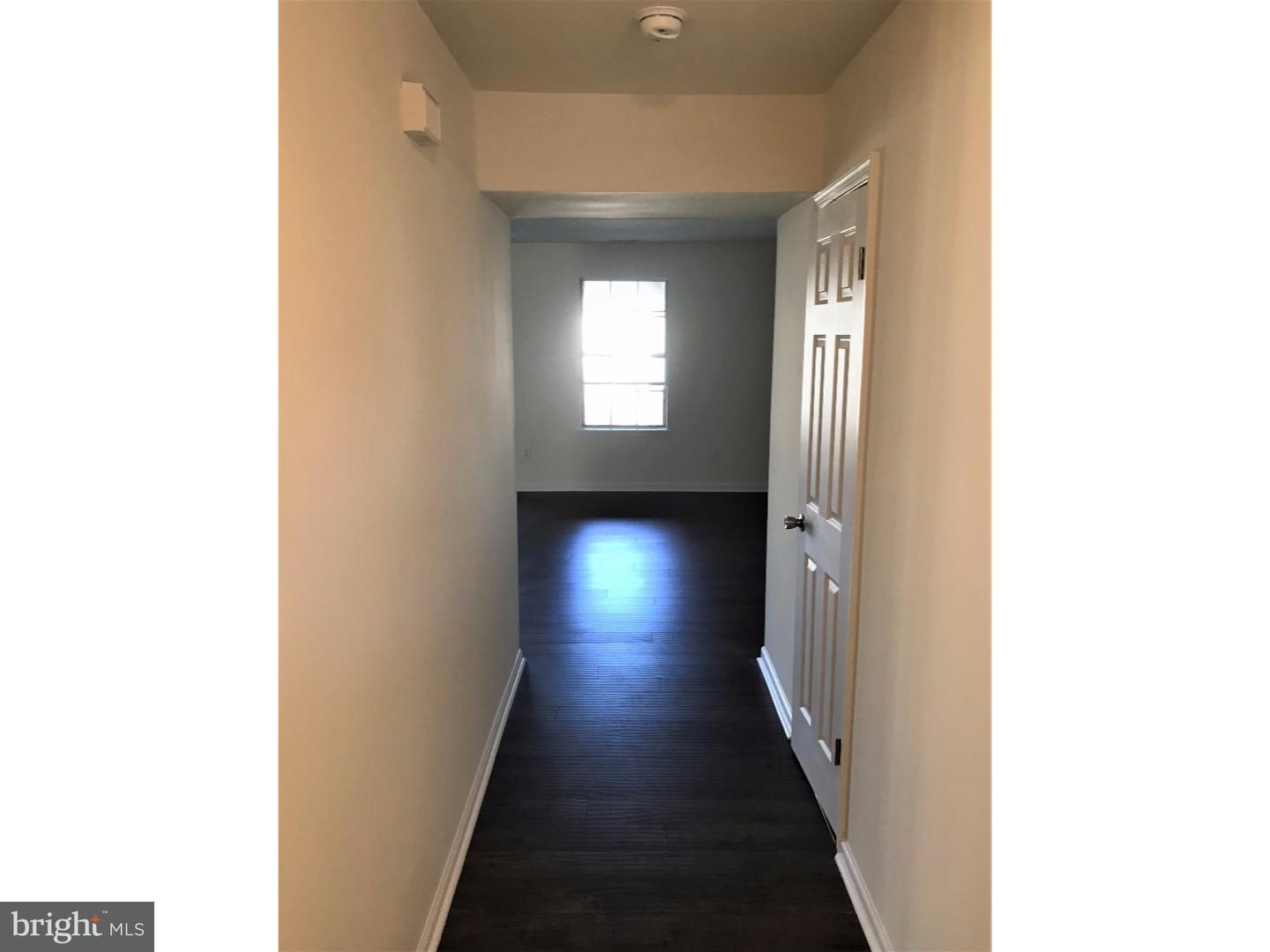 4 Summit Court Clementon, NJ 08021 - Photo 2 of 12 Gallery Image 2