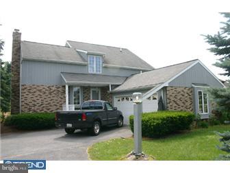 830 Shelbourne Road Reading, PA 19606 - Photo 2 of 12
