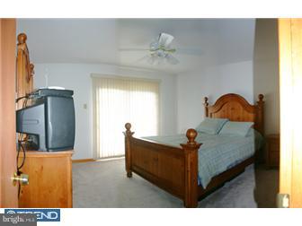 830 Shelbourne Road Reading, PA 19606 - Photo 10 of 12