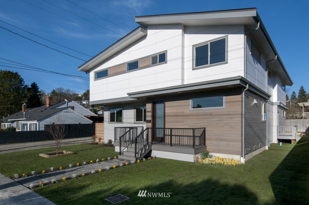 4808 Southwest Alaska Street Seattle, WA 98116 - Photo 1 of 25 Gallery Image 1