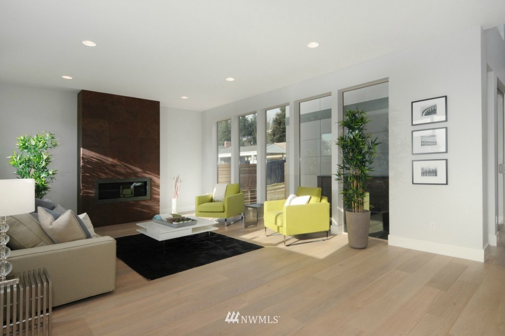4808 Southwest Alaska Street Seattle, WA 98116 - Photo 2 of 25 Gallery Image 2