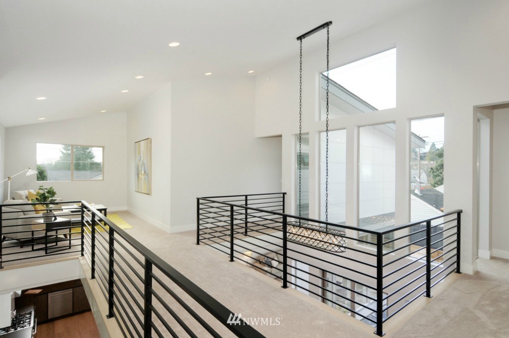 4808 Southwest Alaska Street Seattle, WA 98116 - Photo 14 of 25 Gallery Image 14
