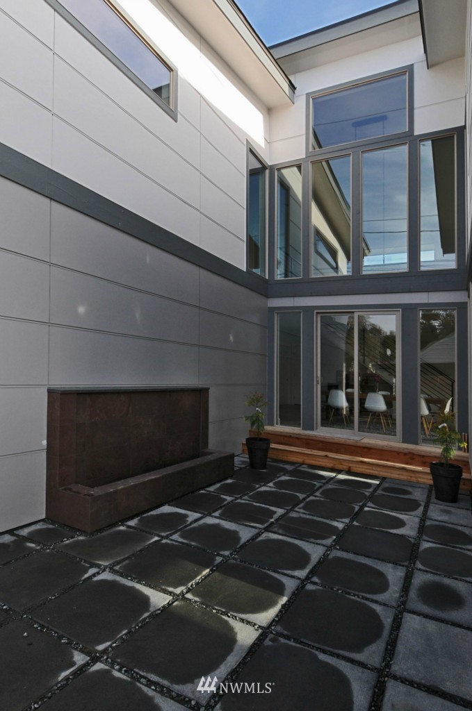 4808 Southwest Alaska Street Seattle, WA 98116 - Photo 21 of 25 Gallery Image 21