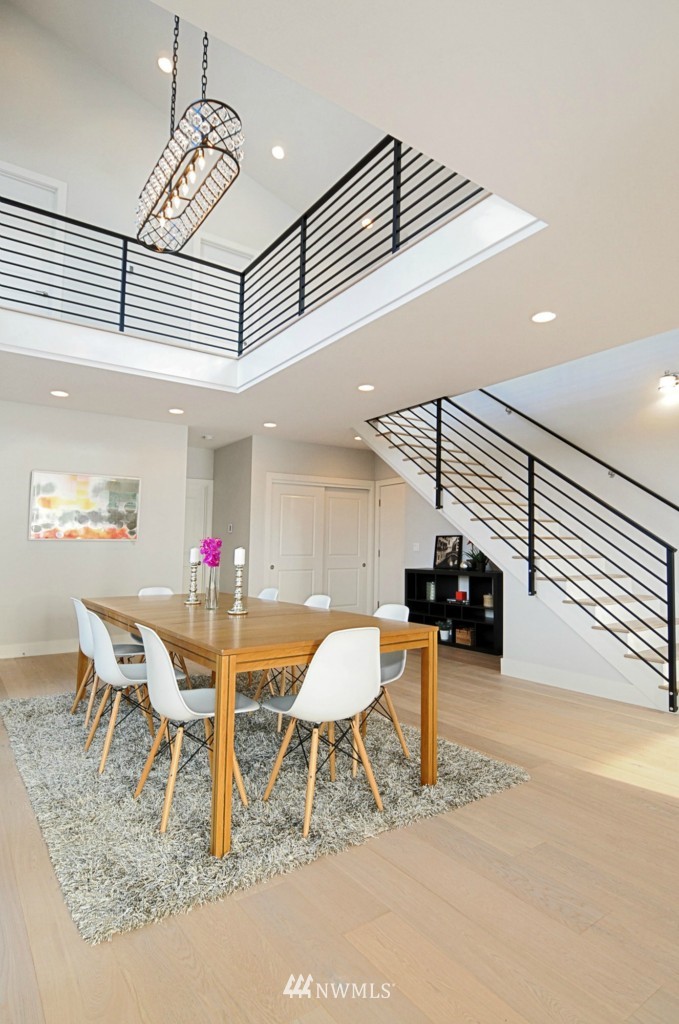 4808 Southwest Alaska Street Seattle, WA 98116 - Photo 4 of 25 Gallery Image 4