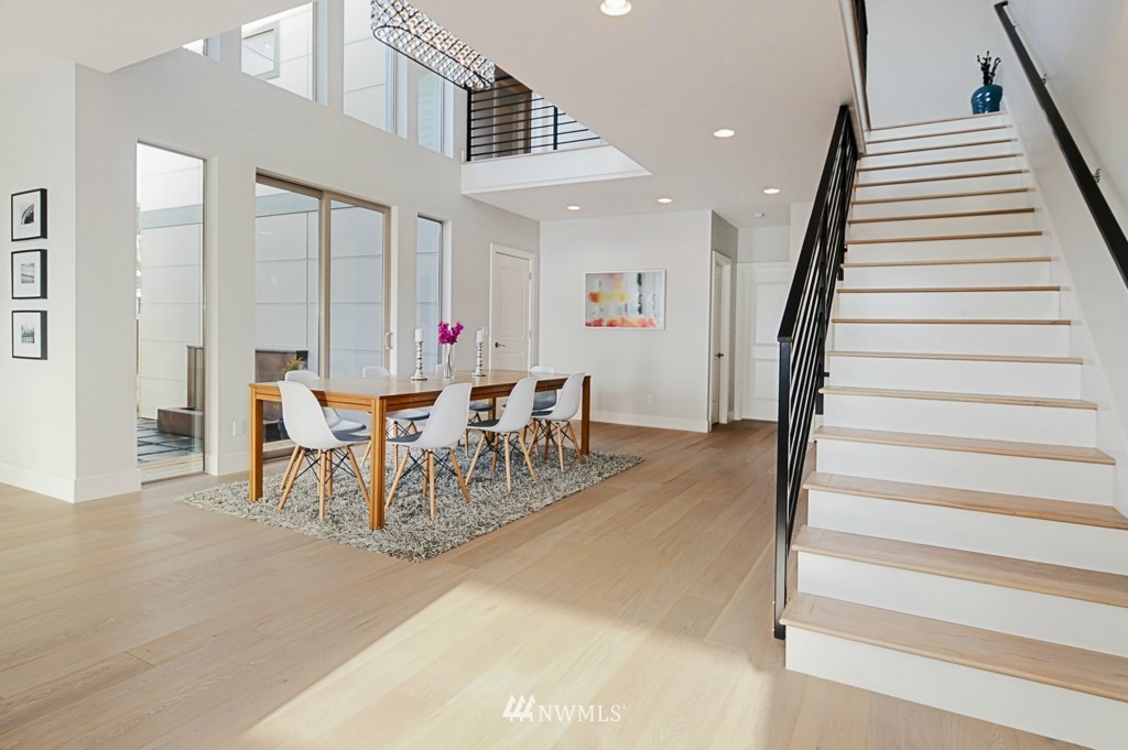 4808 Southwest Alaska Street Seattle, WA 98116 - Photo 7 of 25 Gallery Image 7
