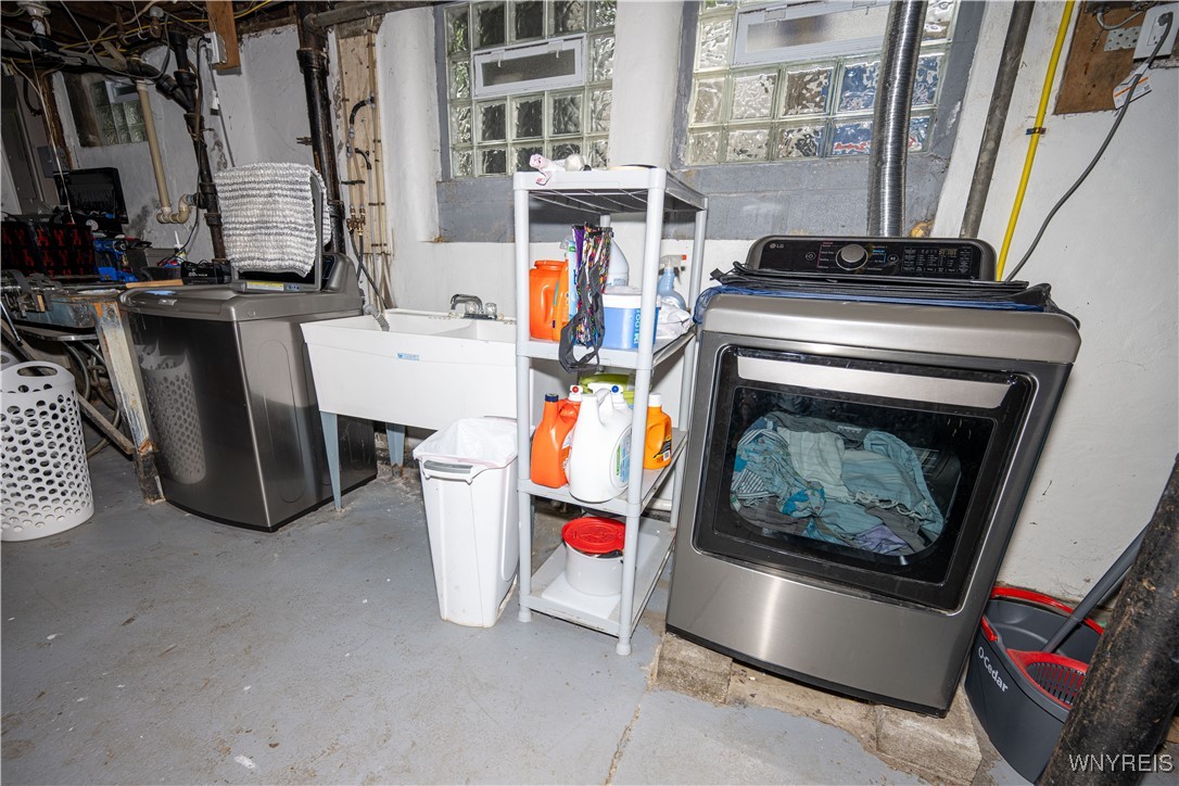 10 Taft Place Dunkirk, NY 14048 - Photo 35 of 50