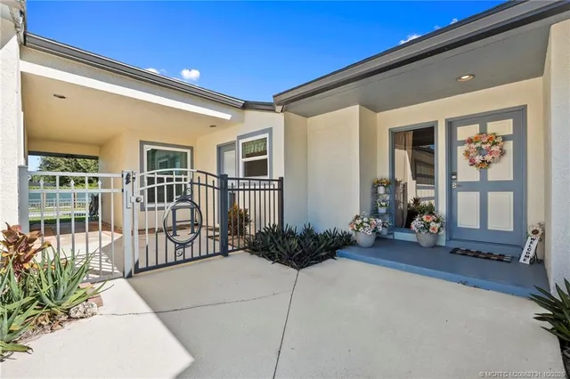 $950,000 | 4599 Southeast Halston Court, Stuart, FL 34997