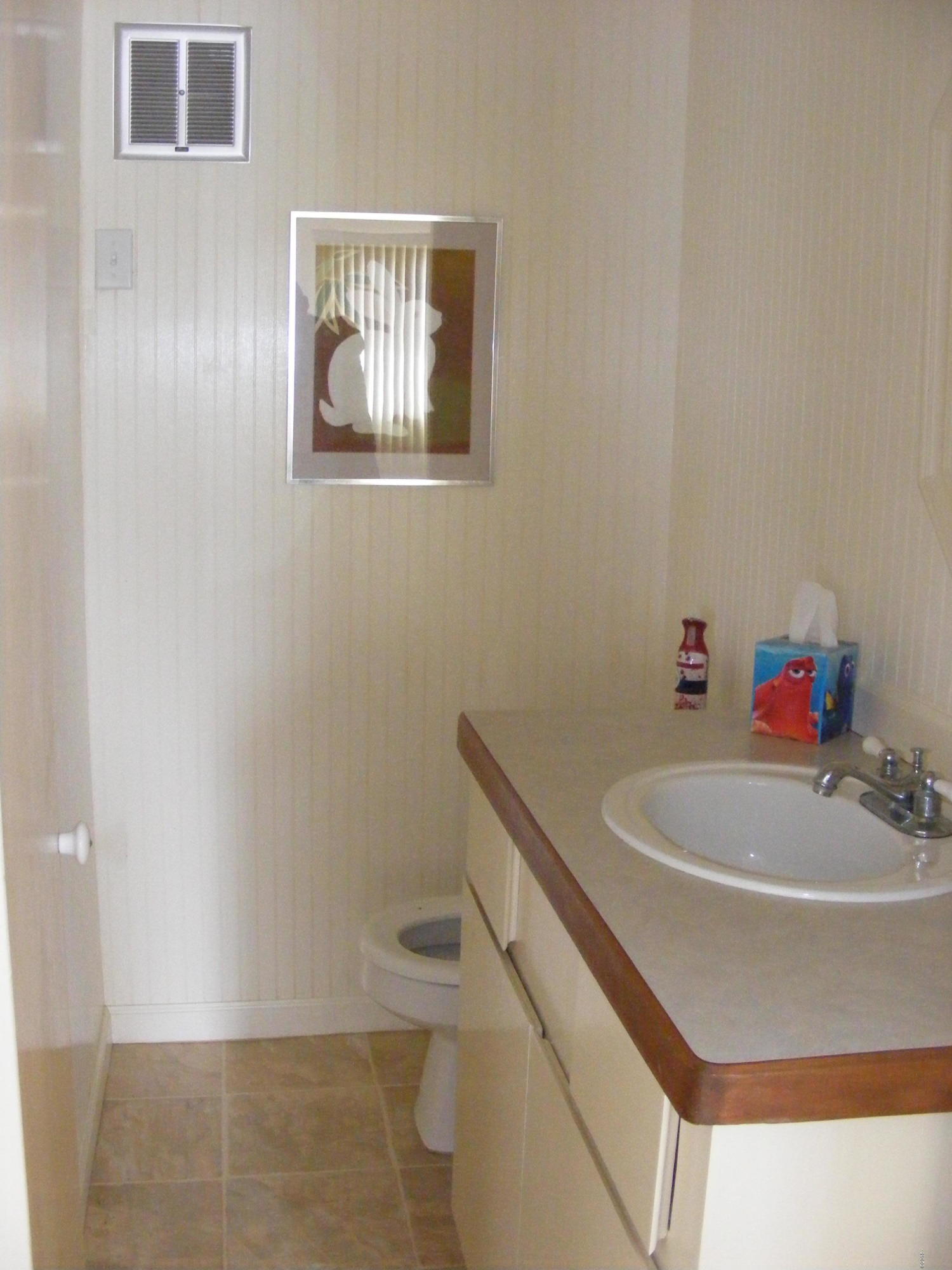 182 North Sheppard Point Road Waldport, OR 97394 - Photo 11 of 17 1/2 bath