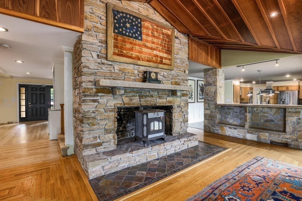 50 Southwest Main Street Douglas, MA 01516 - Photo 5 of 42