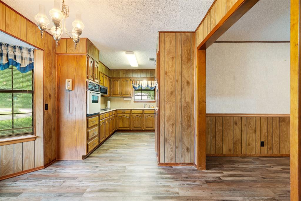 615 North Main Street Bogata, TX 75417 - Photo 7 of 18