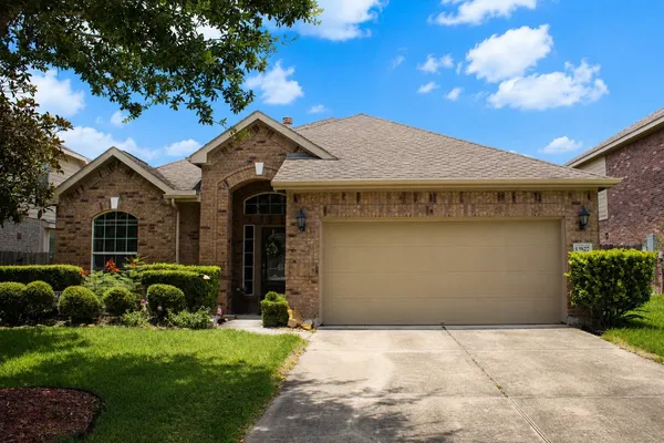 $2,200 | 13827 McKinney Creek Lane, Houston, TX 77044