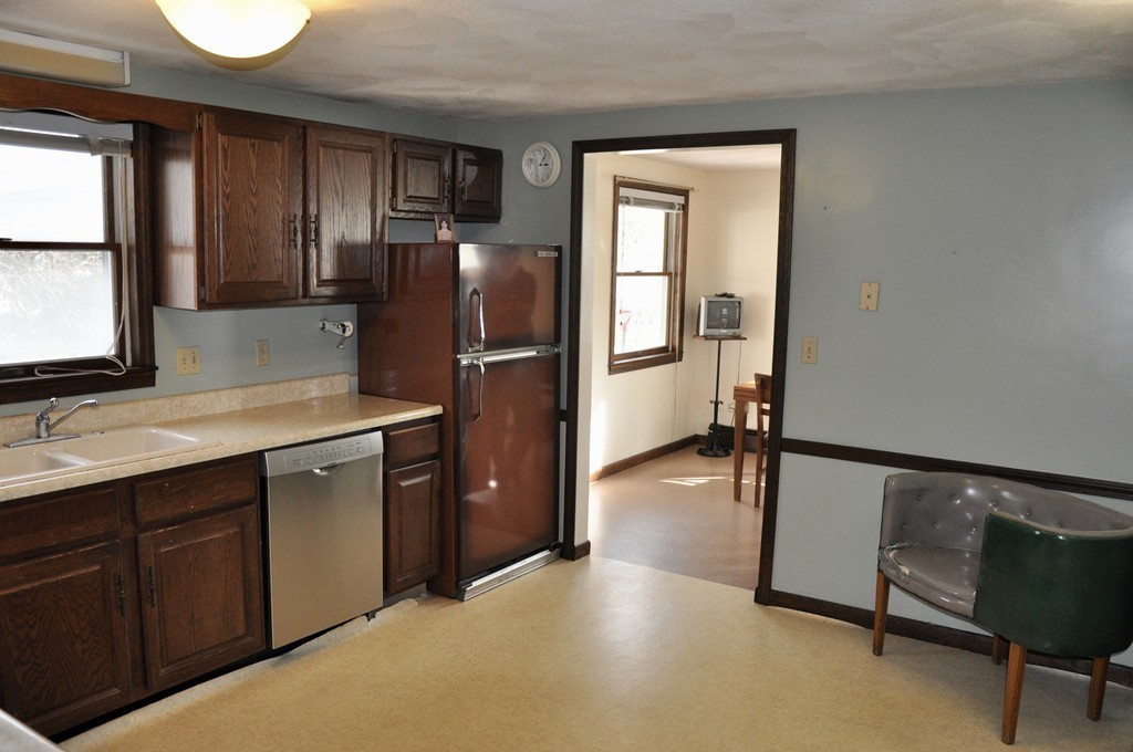 117 Sycamore Road Melrose, MA 02176 - Photo 11 of 23 Gallery Image 11