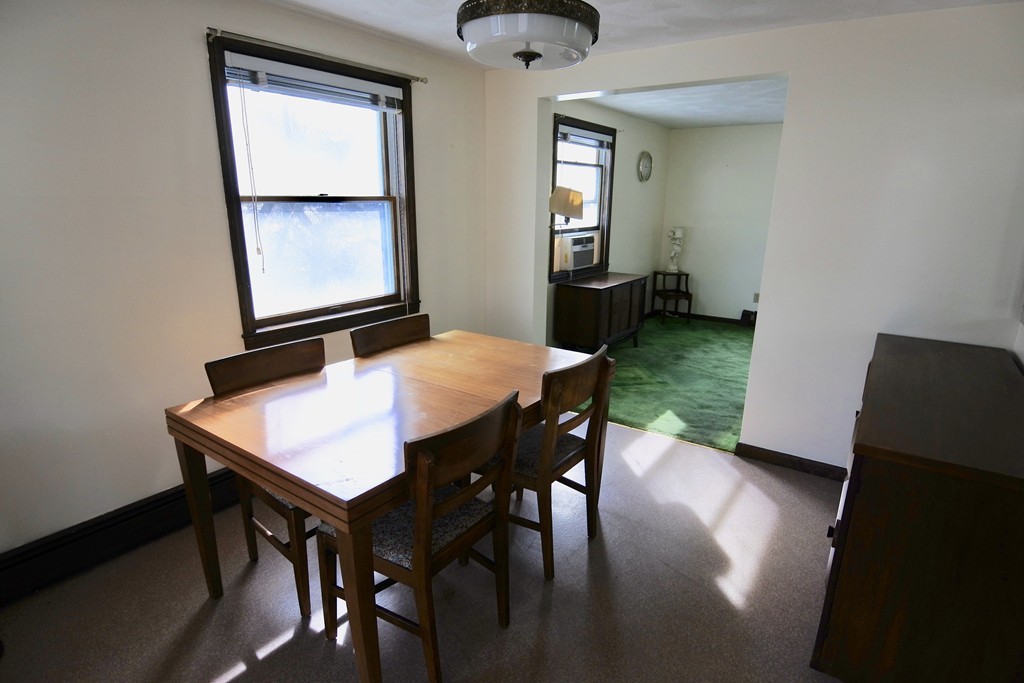 117 Sycamore Road Melrose, MA 02176 - Photo 8 of 23 Gallery Image 8