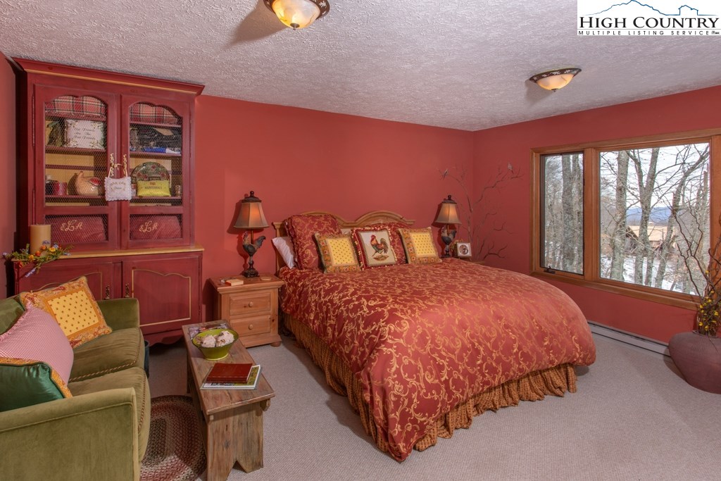 102 Hummingbird Road Beech Mountain, NC 28604 - Photo 12 of 23 Gallery Image 12