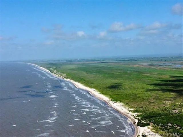 $595,000 | 146 Calcasieu Drive, Creole, LA 70632