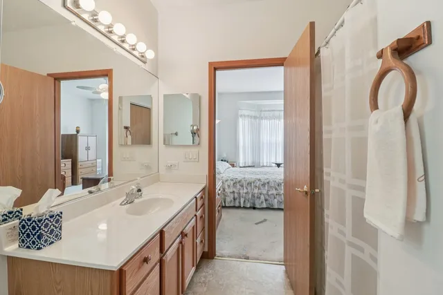 $197,000 | 3306 Stakes Lane, Grayslake, IL 60030