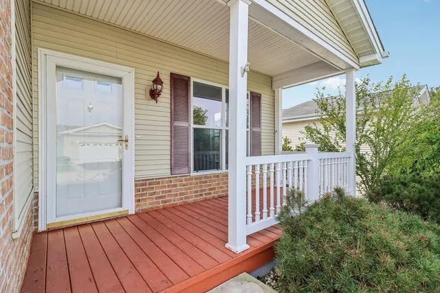 $197,000 | 3306 Stakes Lane, Grayslake, IL 60030