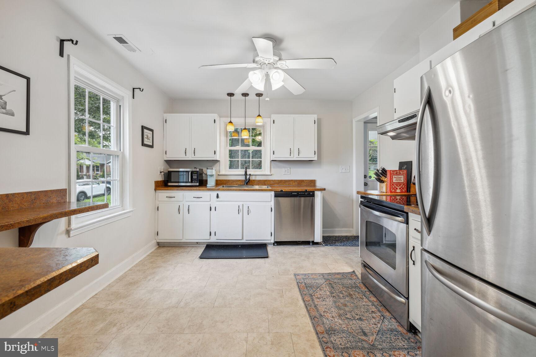 9510 Pleasant Plains Road Damascus, MD 20872 - Photo 7 of 21