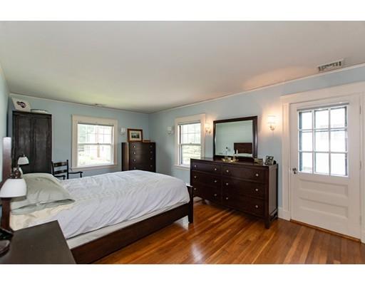 290 Woodland Road Newton, MA 02466 - Photo 15 of 23