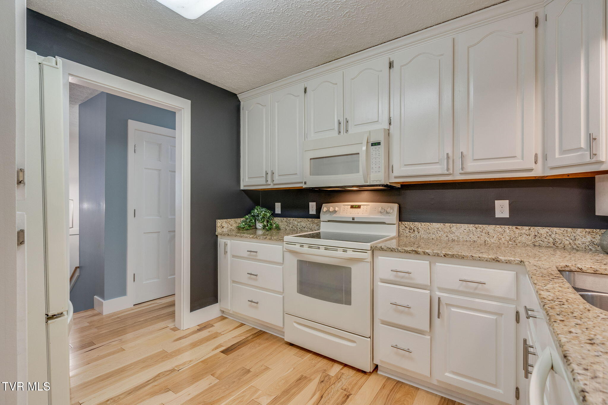 2803 Big Ridge Road Johnson City, TN 37601 - Photo 11 of 50 010