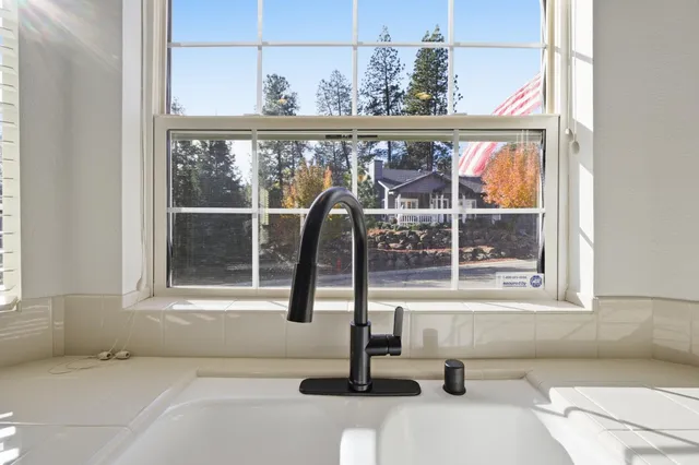 $525,000 | 2660 Clay Street, Placerville, CA 95667